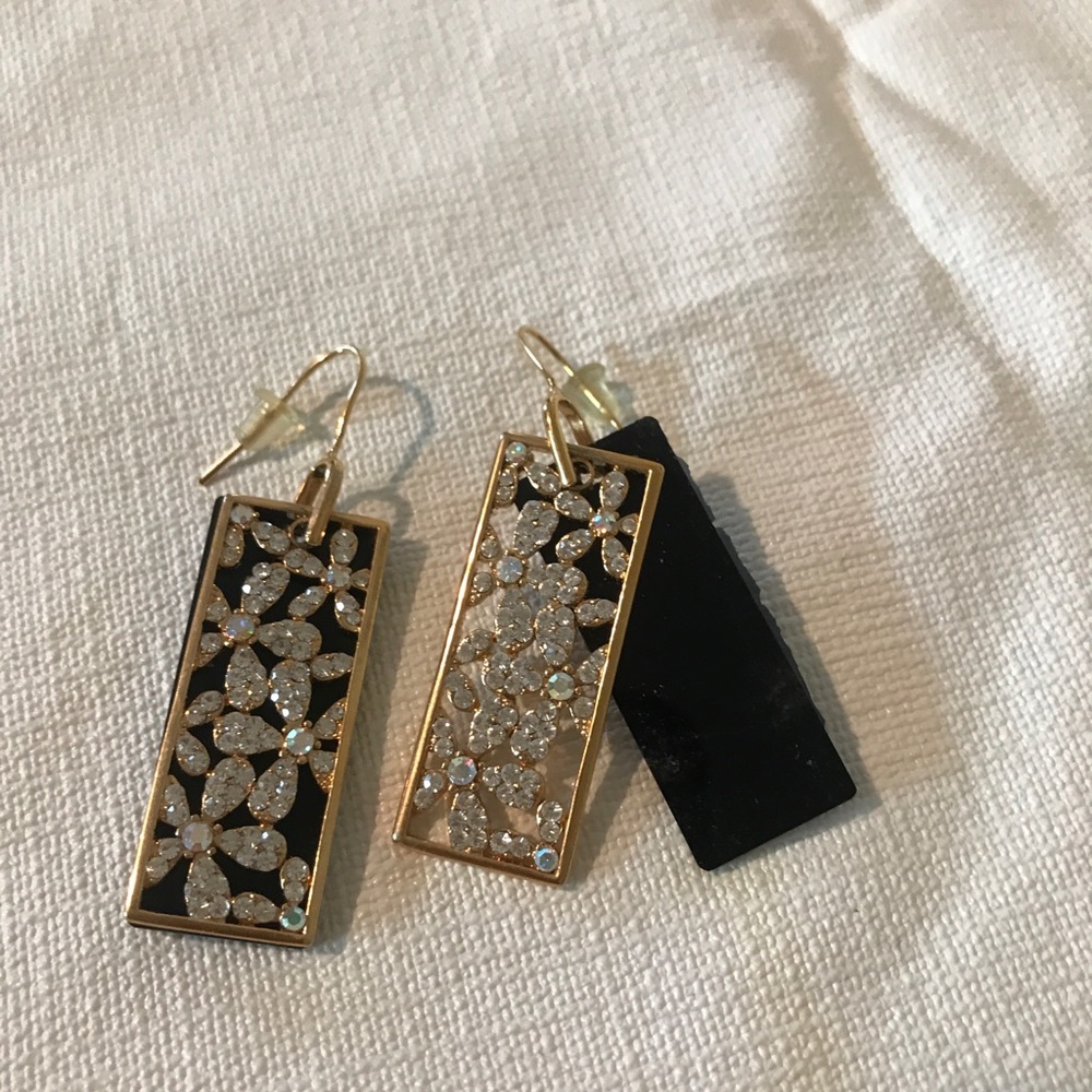 Modern un usual earing